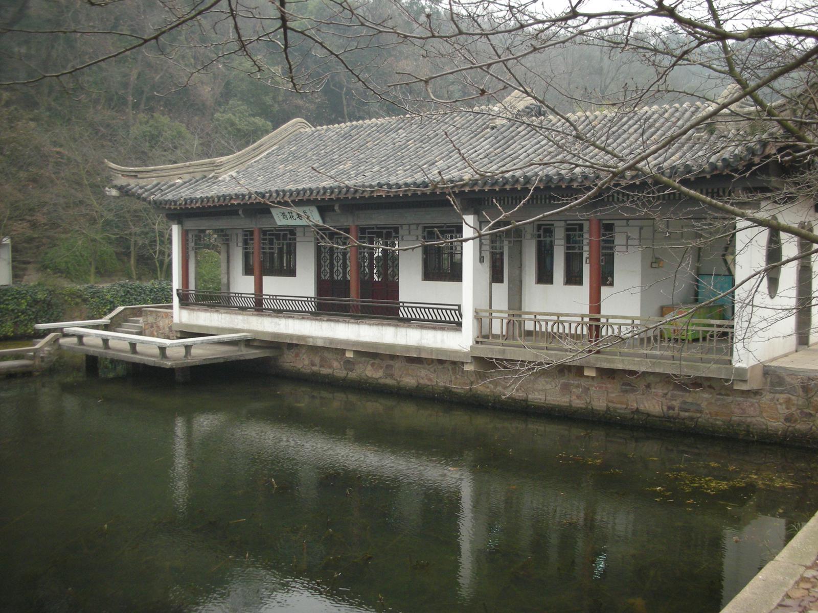 2000年ほど前は錫(スズ)の産地だったが、今は錫がない無錫(その2..無錫を代表する観光地である太湖)